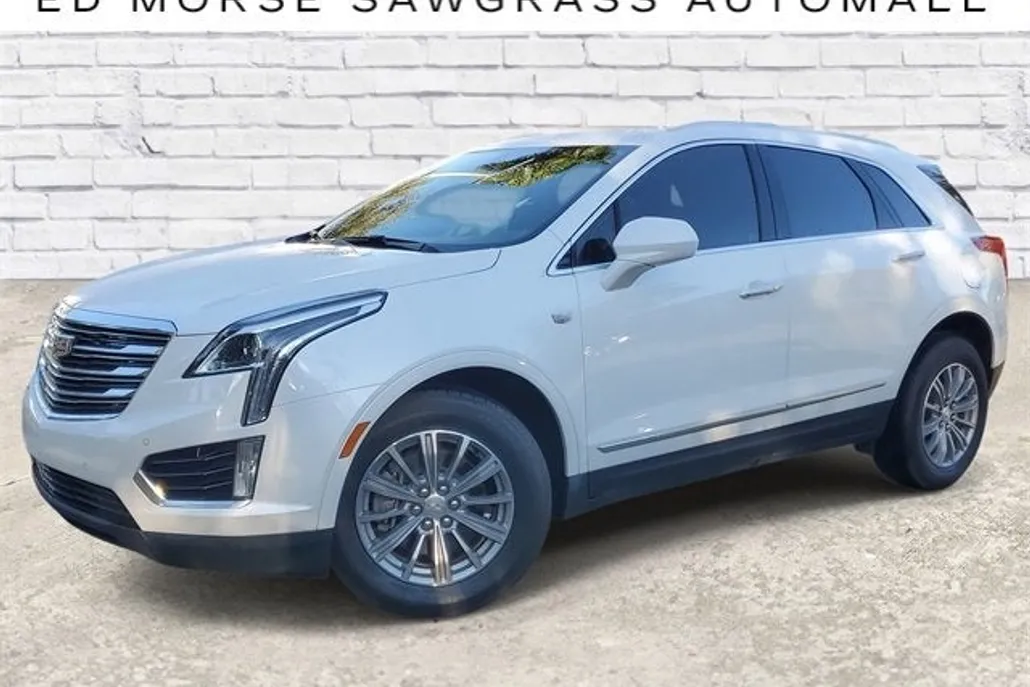 2018 Cadillac XT5 Luxury photo 1