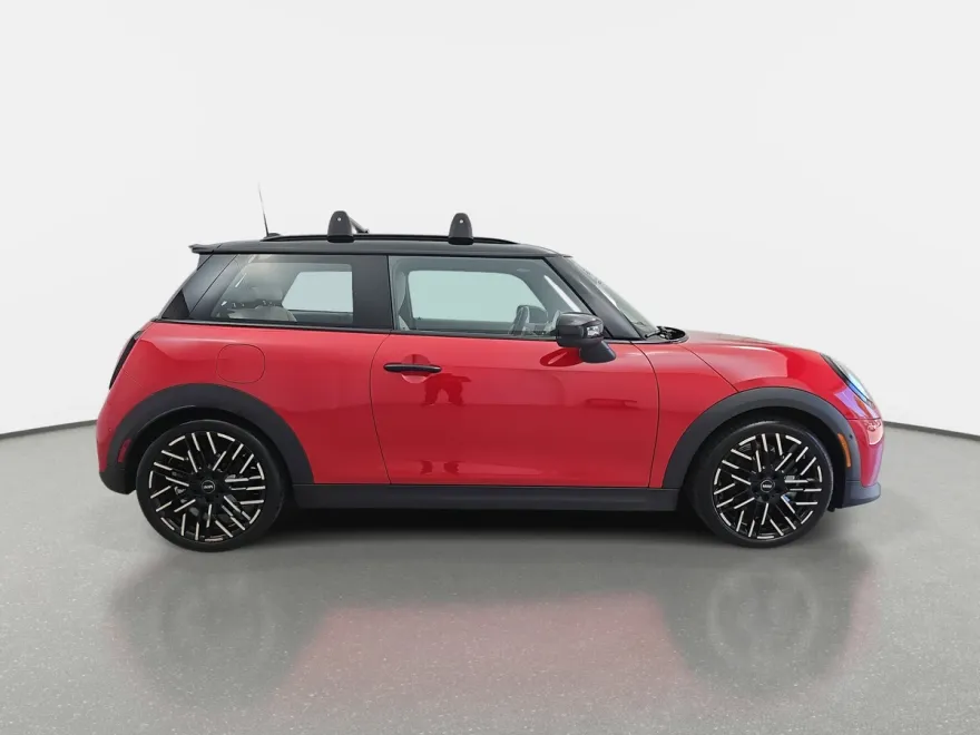 2025 Mini Cooper 2 Door Hardtop Signature photo 1