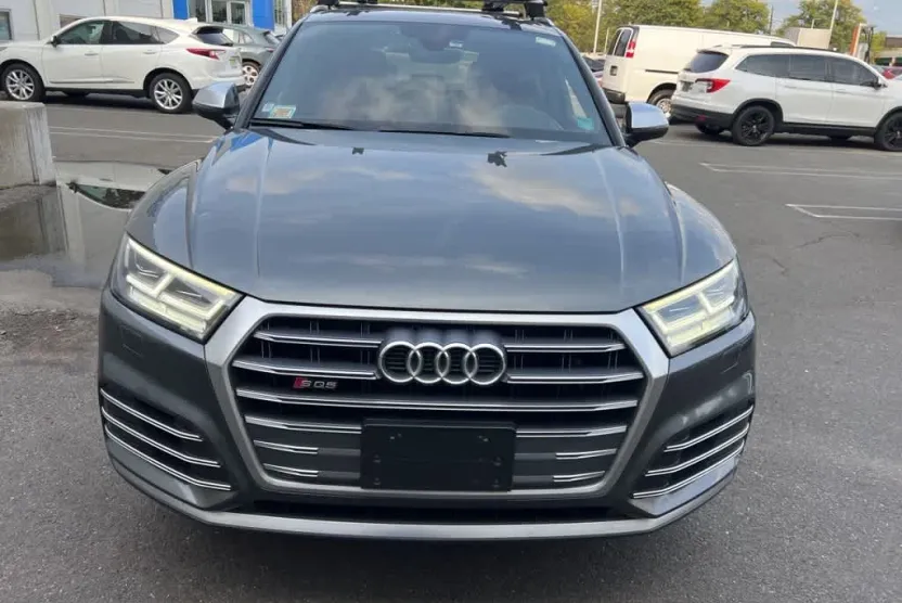 2019 Audi SQ5 Premium Plus photo 1