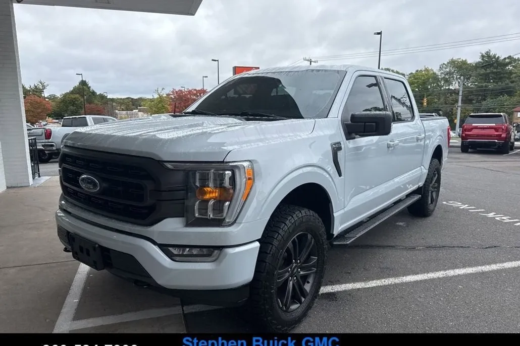 2022 Ford F-150 XLT photo 1