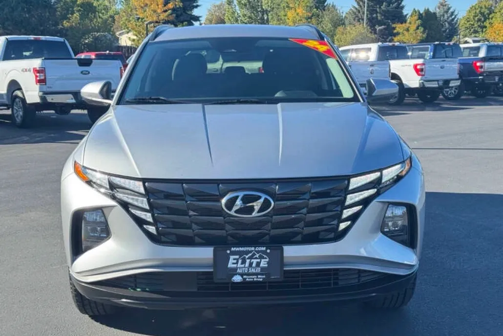 2024 Hyundai Tucson SEL photo 1