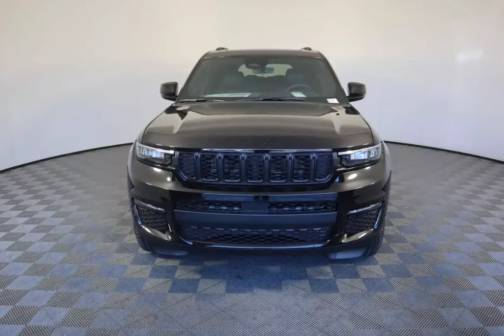 2025 Jeep Grand Cherokee Limited photo 1