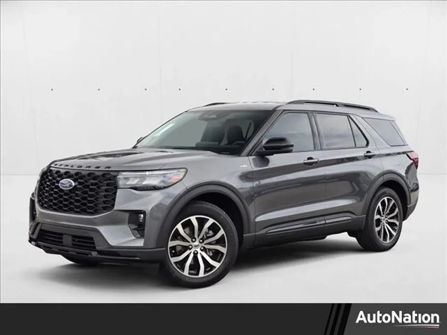 2025 Ford Explorer ST-Line photo 1