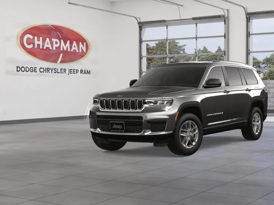 2025 Jeep Grand Cherokee Laredo photo 1