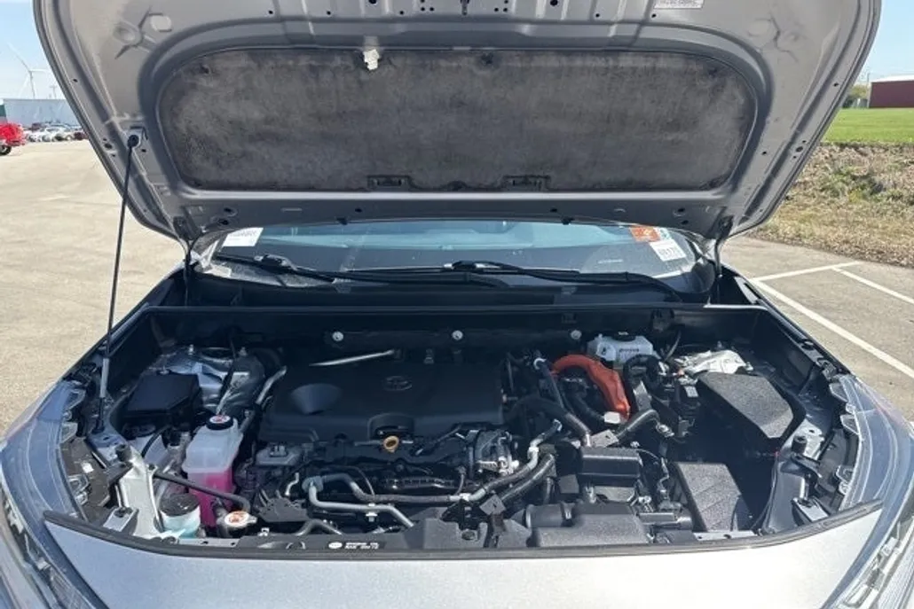 2021 Toyota RAV4 Hybrid XSE photo 1
