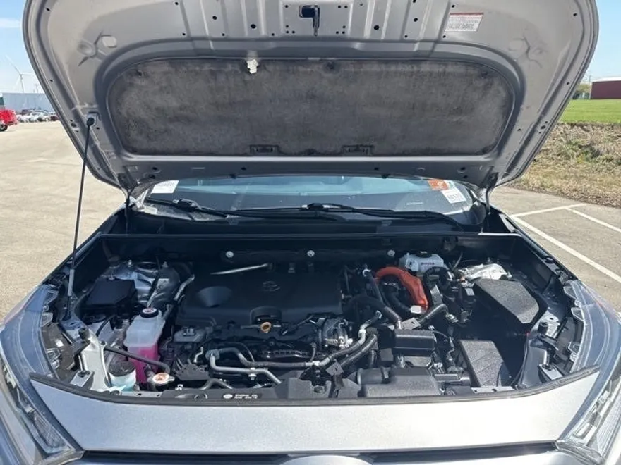 2021 Toyota RAV4 Hybrid XSE photo 1