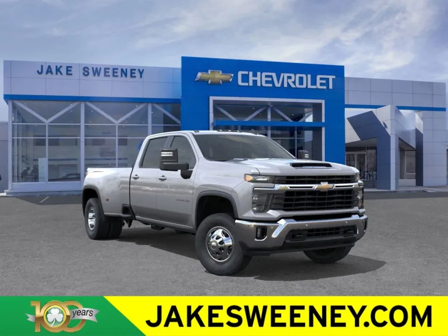 2026 Chevrolet Silverado 3500HD LT photo 1