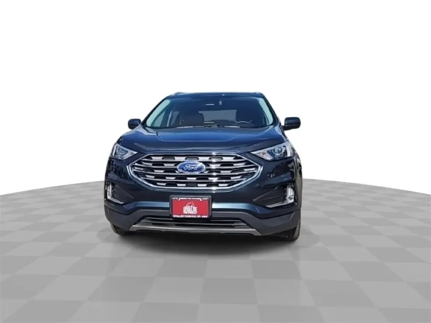 2022 Ford Edge SEL photo 1