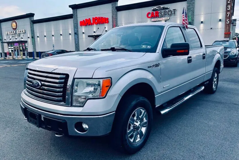2011 Ford F-150 XLT photo 1
