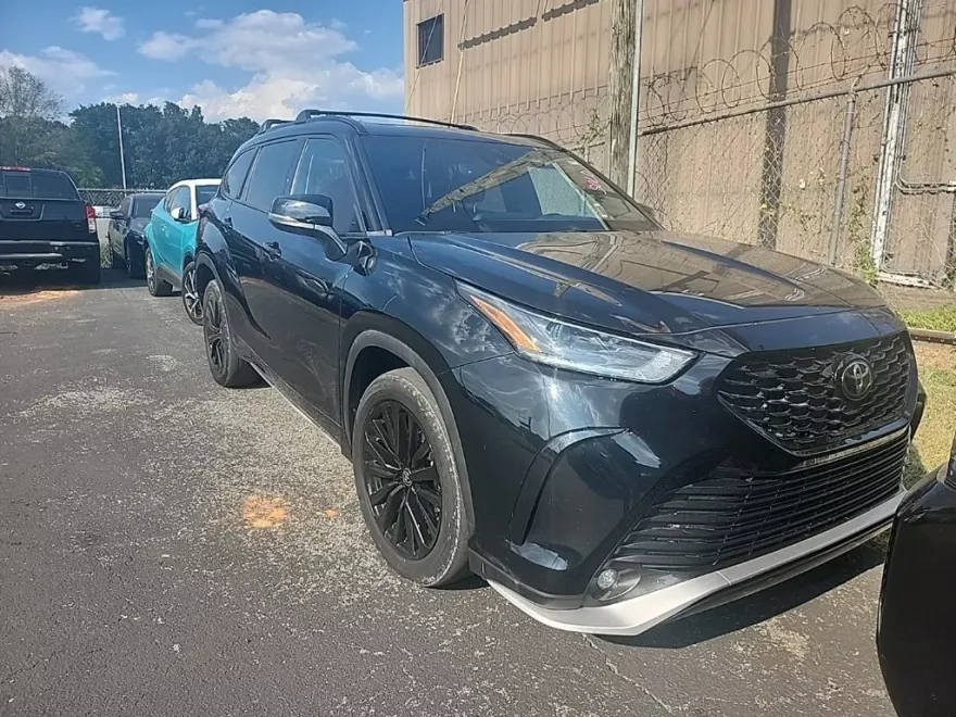 2023 Toyota Highlander XSE photo 1