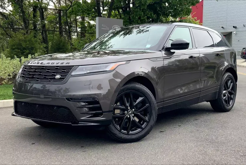 2026 Land Rover Range Rover Velar P250 Dynamic SE photo 1