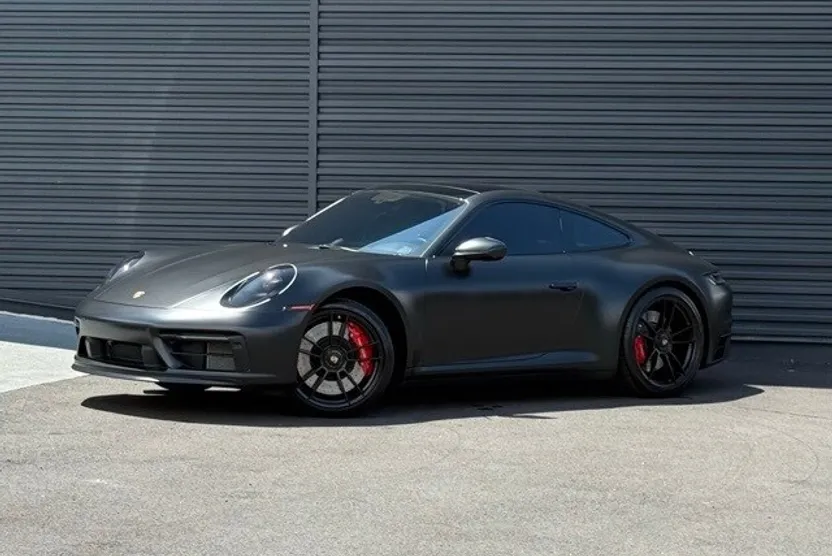 2023 Porsche 911 GTS photo 1