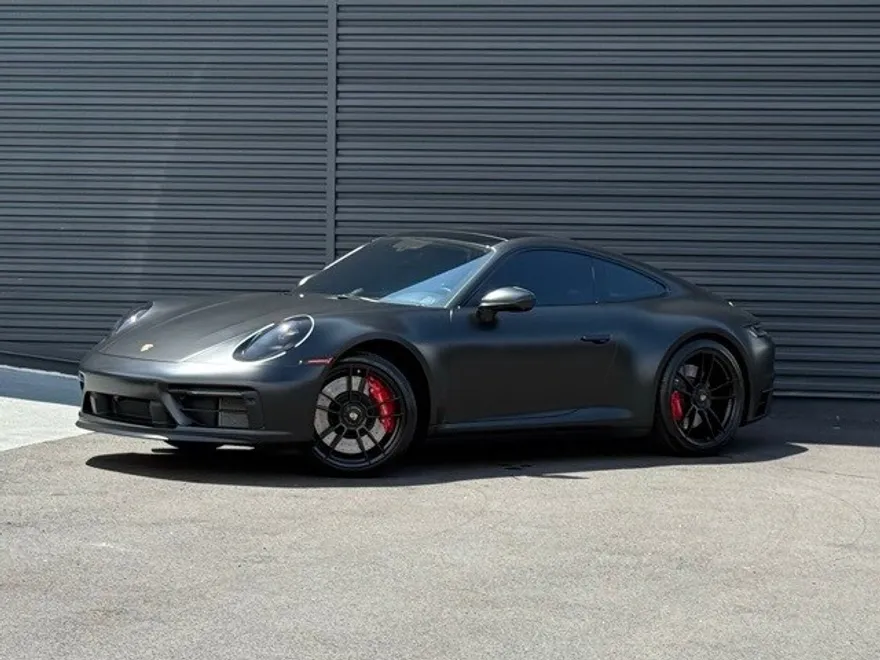 2023 Porsche 911 GTS photo 1