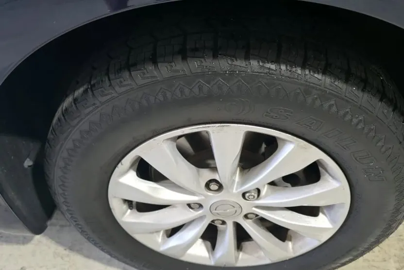 2017 Chrysler Pacifica Touring L photo 1