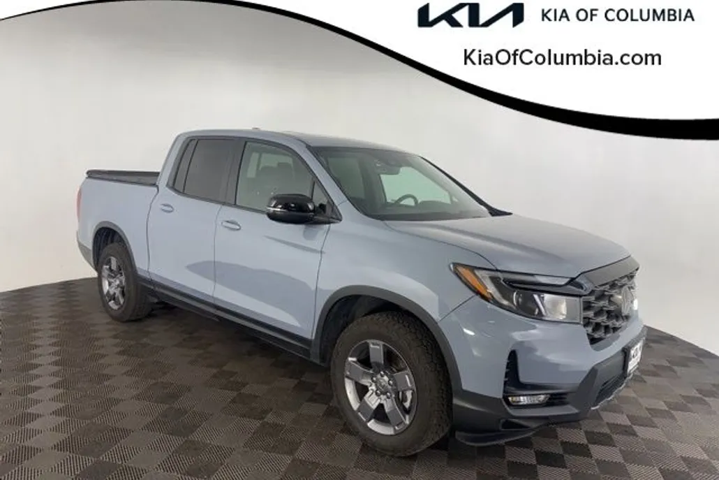 2024 Honda Ridgeline TrailSport photo 1