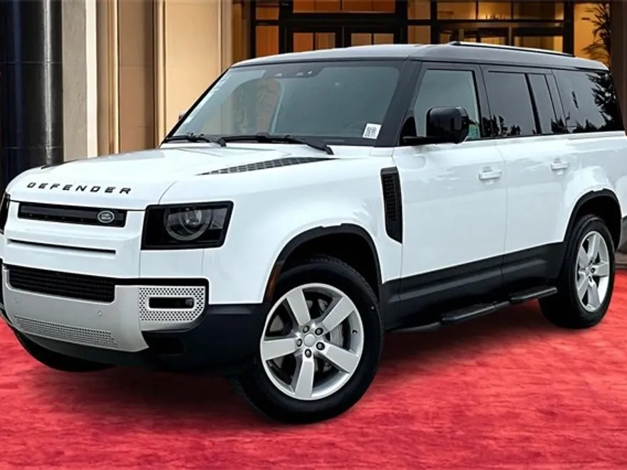 2025 Land Rover Defender 130 S photo 1