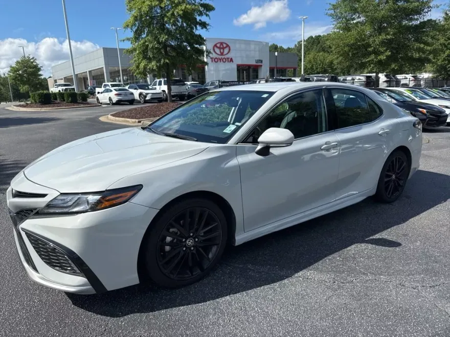 2023 Toyota Camry XSE photo 1