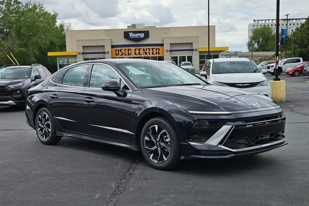 2024 Hyundai Sonata SEL photo 1