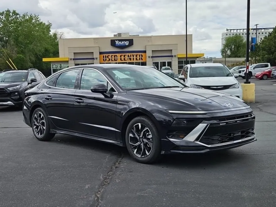 2024 Hyundai Sonata SEL photo 1
