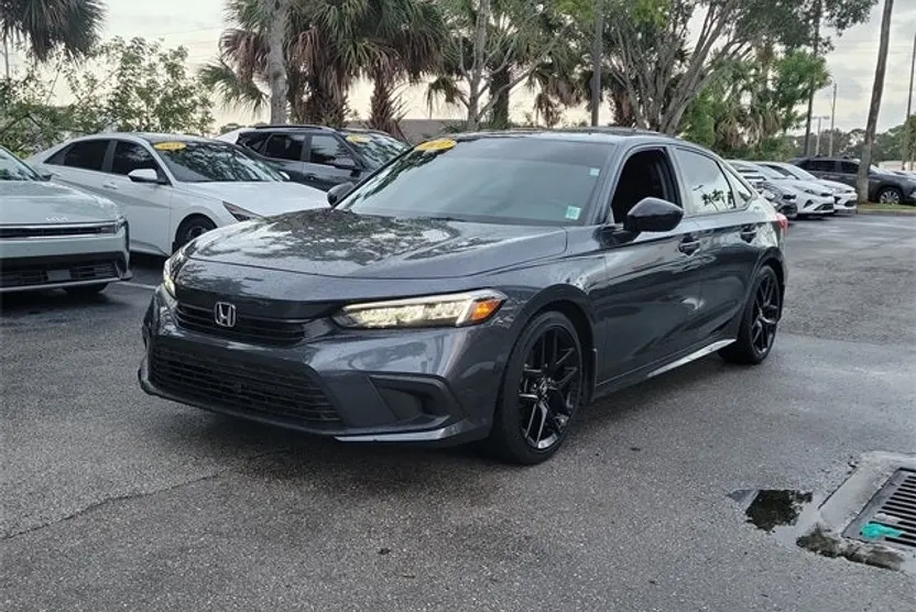 2022 Honda Civic Sport photo 1