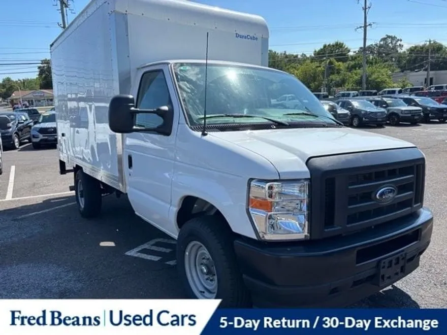2025 Ford E-350 Base photo 1