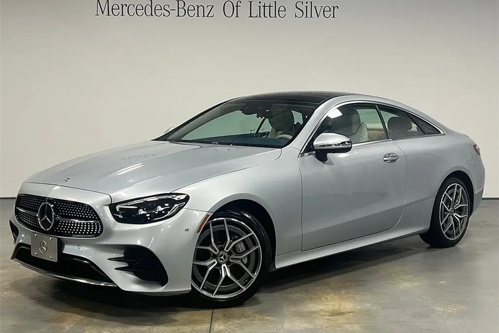2022 Mercedes Benz E 450 4MATIC Coupe photo 1
