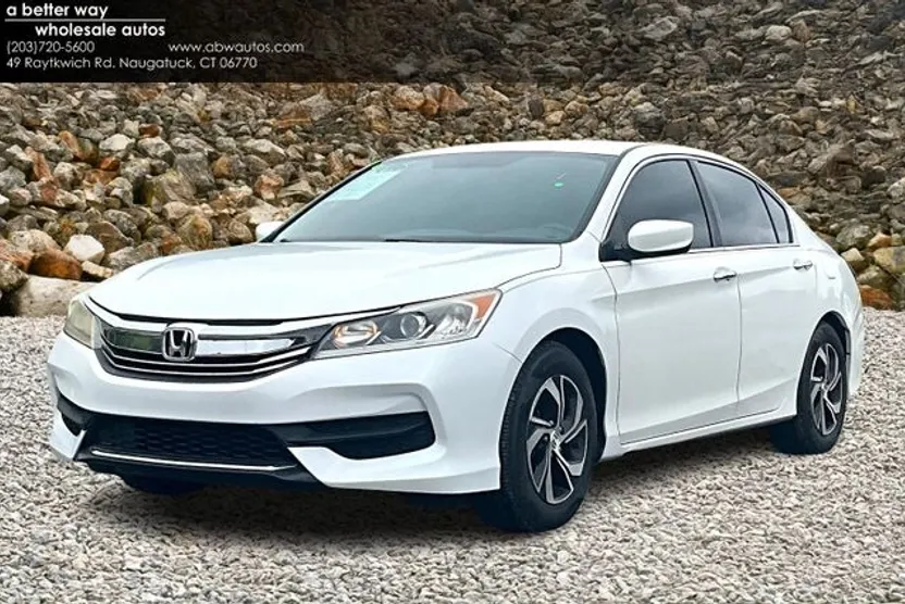 2017 Honda Accord LX photo 1