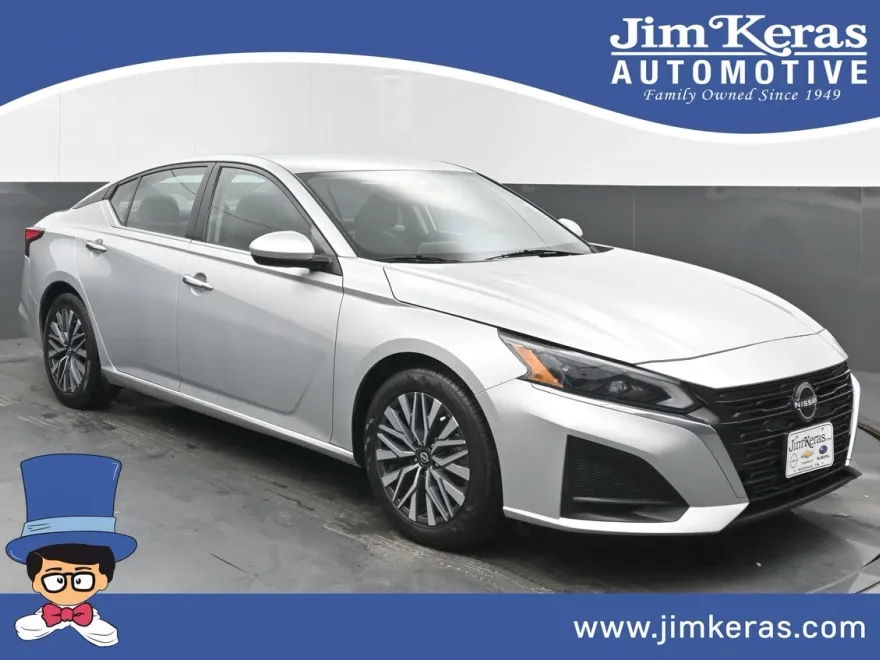 2023 Nissan Altima 2.5 SV photo 1