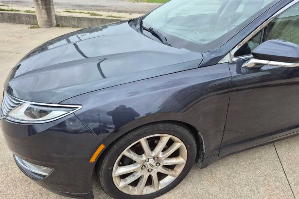 2014 Lincoln MKZ photo 1