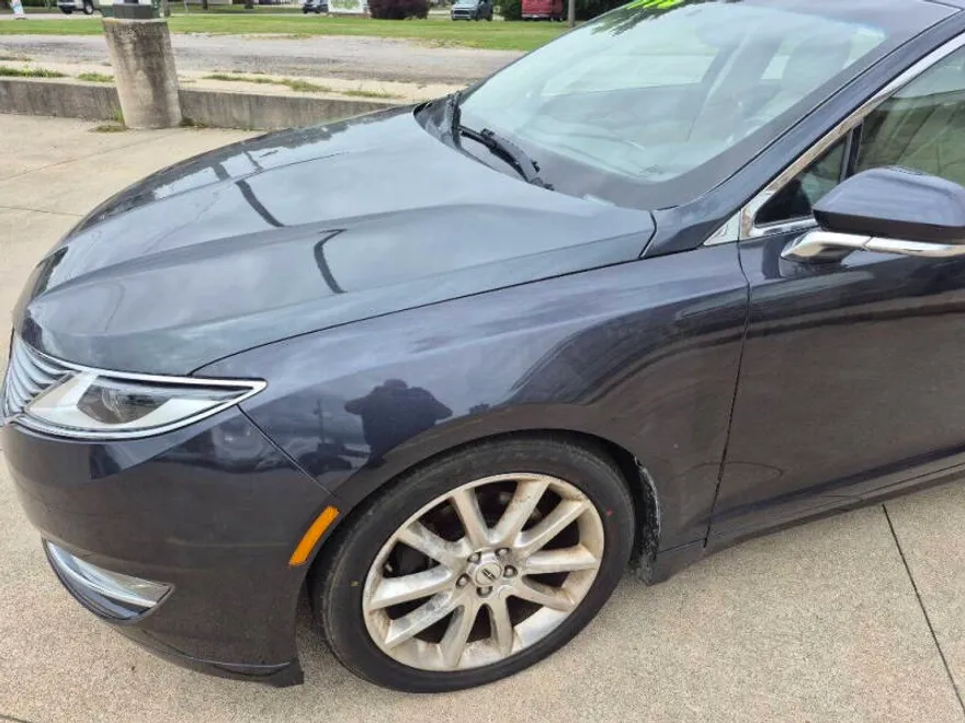 2014 Lincoln MKZ photo 1