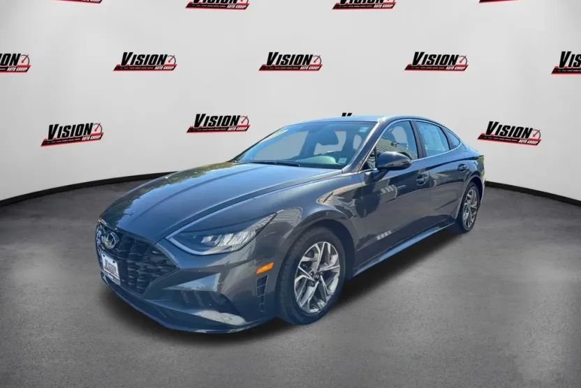 2022 Hyundai Sonata SEL photo 1