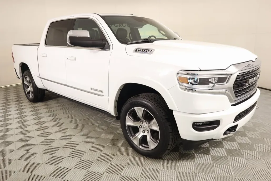 2023 Ram 1500 Limited photo 1