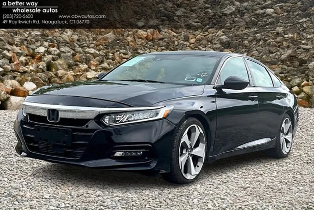 2018 Honda Accord Sport photo 1