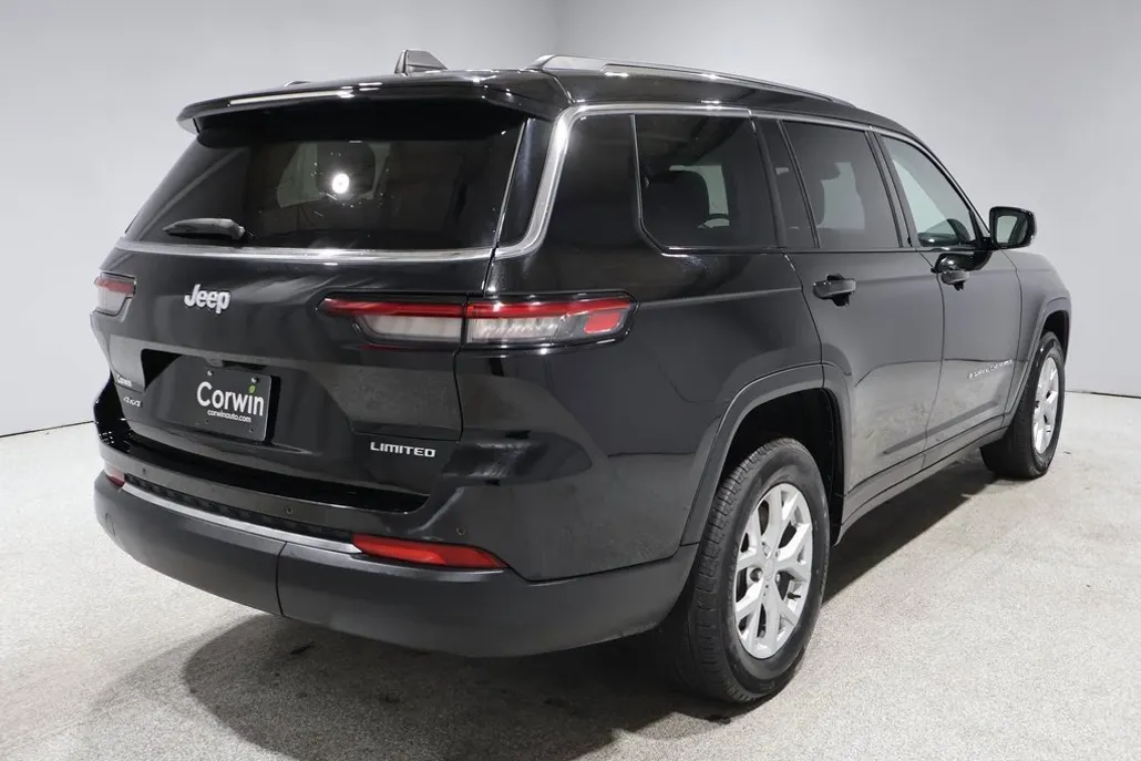 2023 Jeep Grand Cherokee Limited photo 1