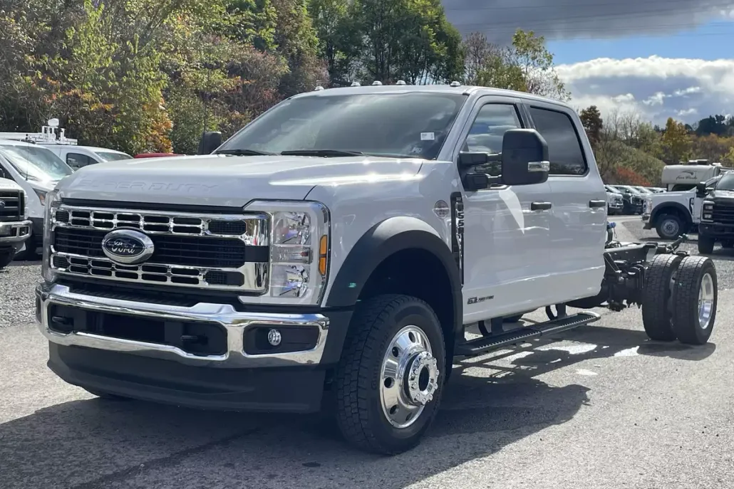 2024 Ford F-550 XLT photo 1