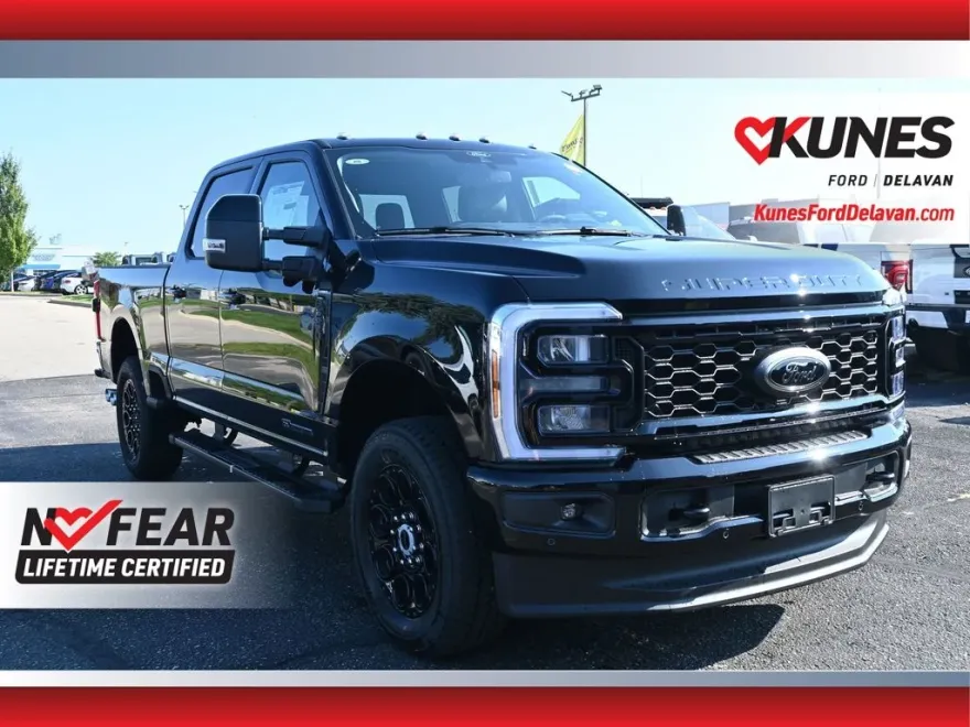 2026 Ford F-250 Lariat photo 1