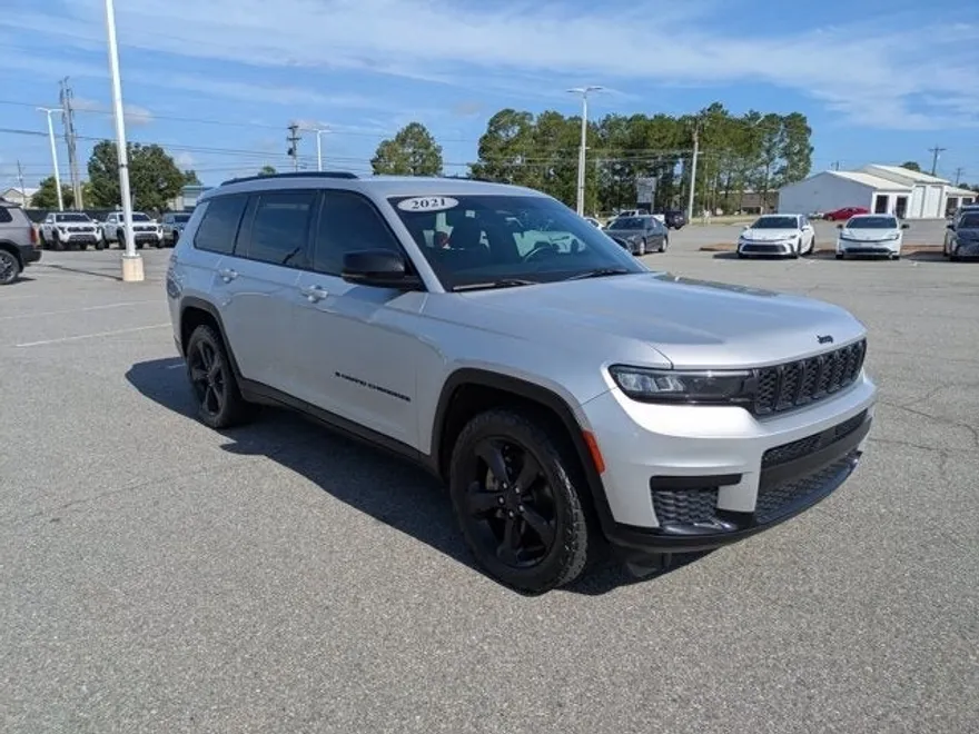 2021 Jeep Grand Cherokee Altitude photo 1