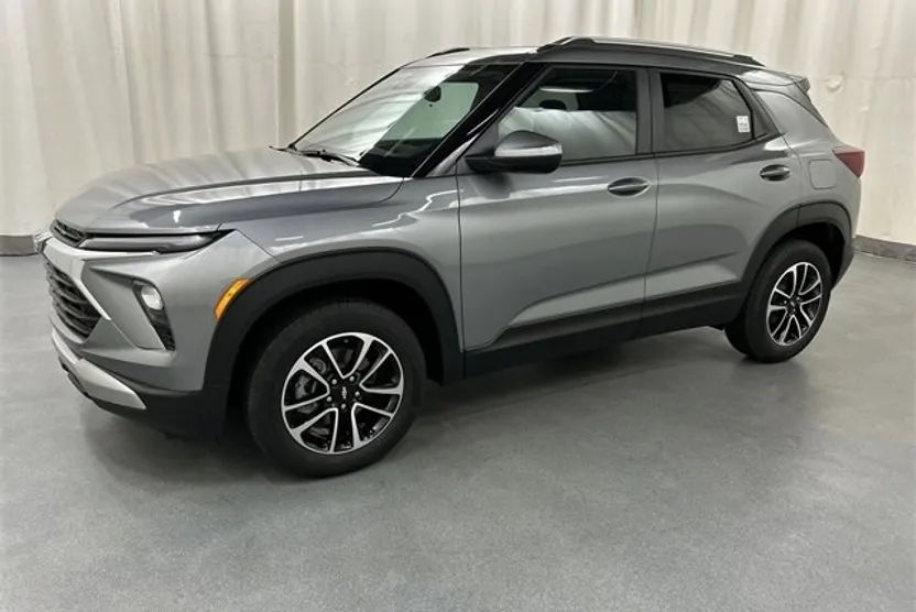 2026 Chevrolet Trailblazer LT photo 1