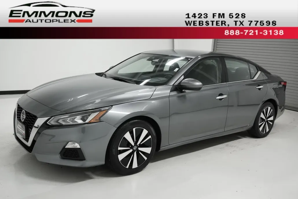 2022 Nissan Altima 2.5 SV photo 1