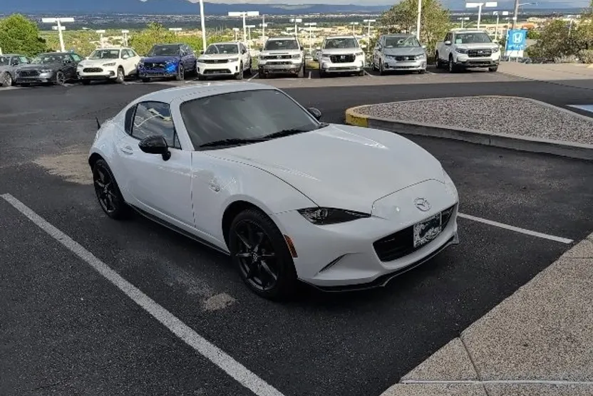 2017 Mazda MX-5 Miata Miata RF photo 1