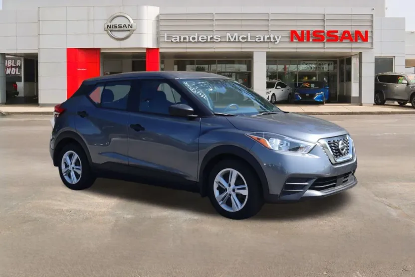 2020 Nissan Kicks S photo 1