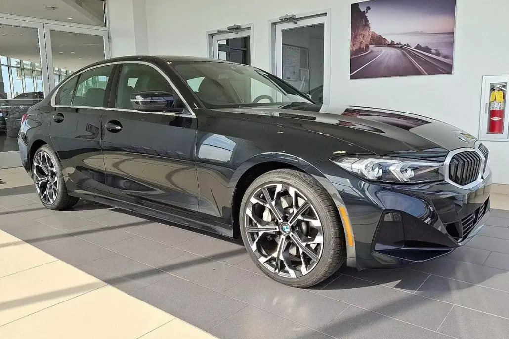 2025 Bmw 330i xDrive Sedan photo 1
