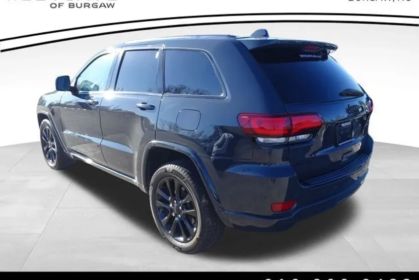 2018 Jeep Grand Cherokee Laredo Altitude photo 1