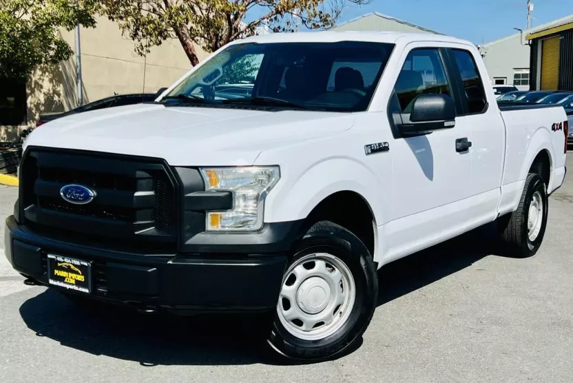 2015 Ford F-150 XL photo 1