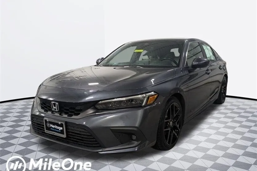 2024 Honda Civic Sport Touring Hatchback photo 1