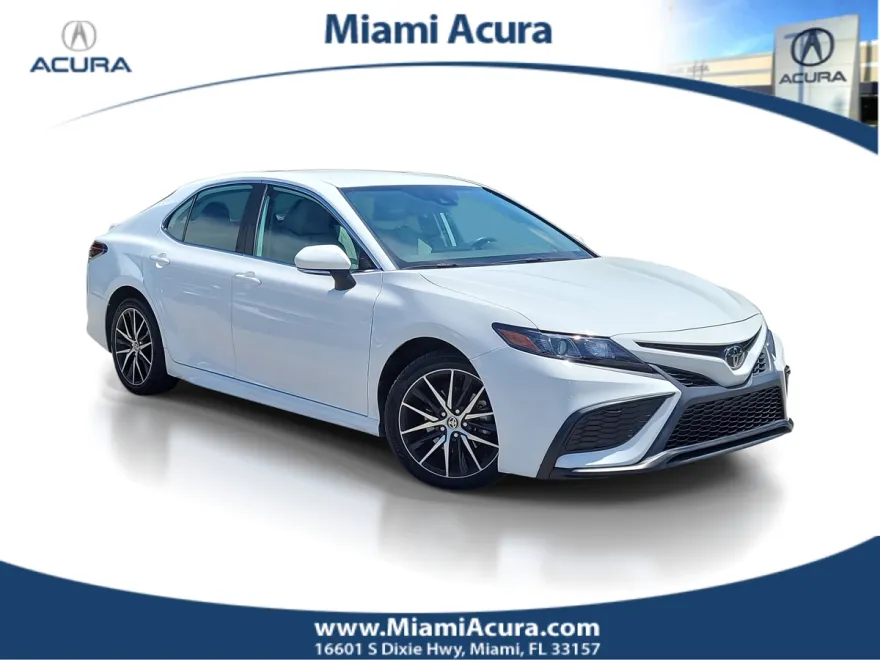 2023 Toyota Camry SE photo 1