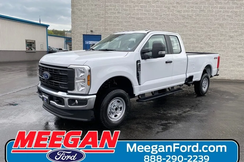 2025 Ford F-250 XL photo 1