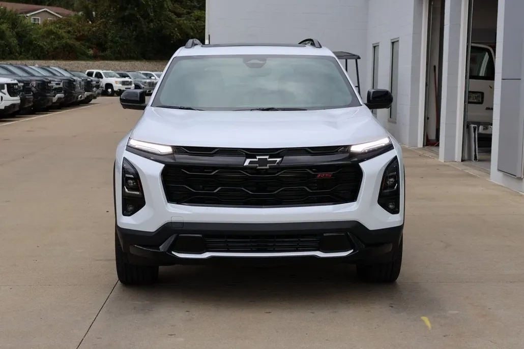 2026 Chevrolet Equinox RS photo 1
