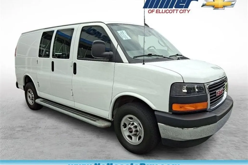 2023 Gmc Savana Cargo 2500 photo 1