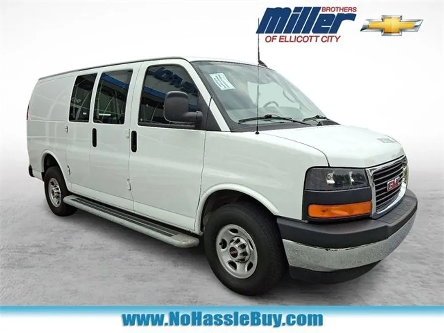 2023 Gmc Savana Cargo 2500 photo 1